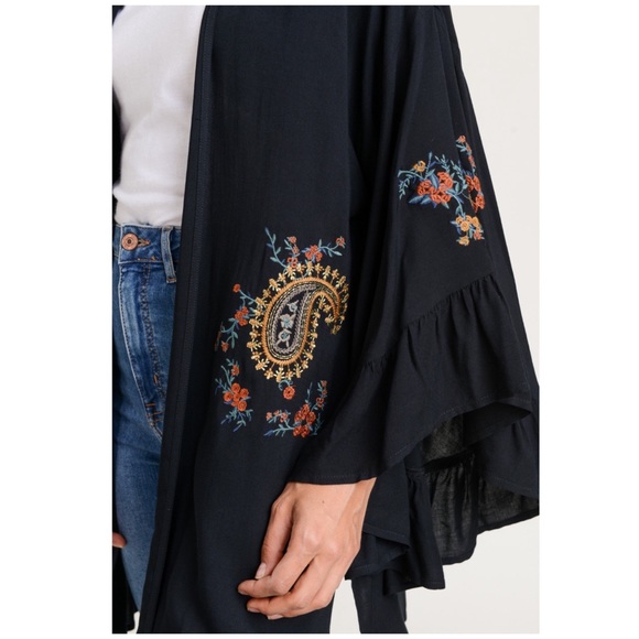 LAST ONE! Embroidered Paisley Floral Boho Kimono - Picture 5 of 7